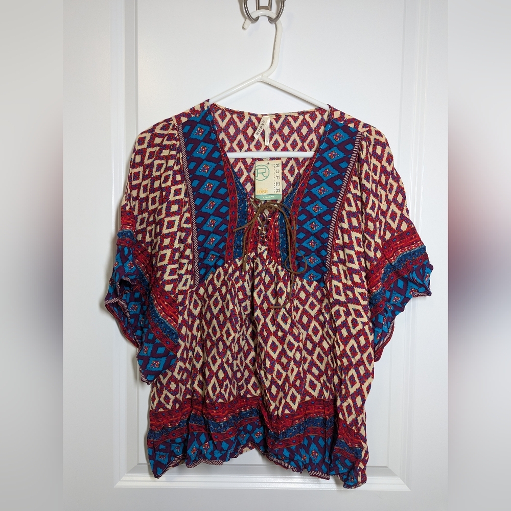 NWT Ladies Medium Roper Top